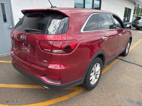 Used 2020 Kia Sorento LX image 2
