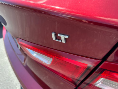 Used 2018 Chevrolet Malibu LT image 6