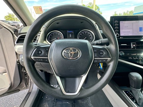 Used 2023 Toyota Camry LE image 12