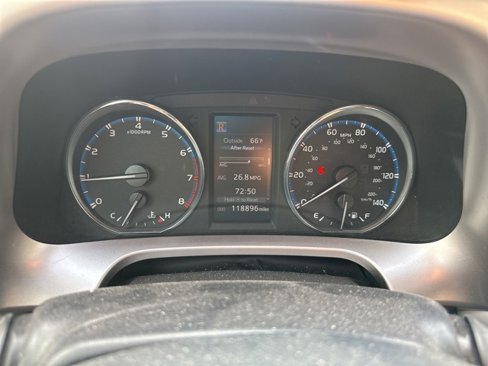 Used 2017 Toyota RAV4 Limited image 31