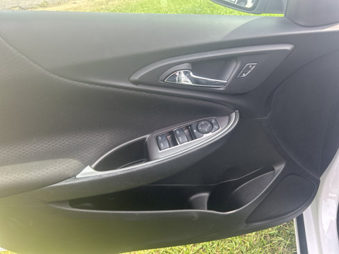 Used 2021 Chevrolet Malibu LS image 16