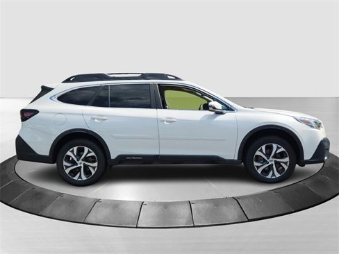 Used 2021 Subaru Outback Limited image 2