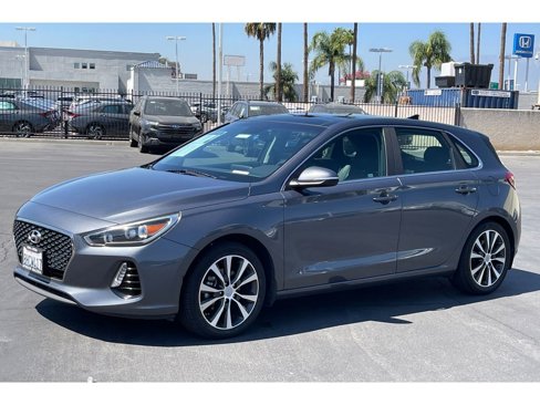 Used 2018 Hyundai Elantra GT w/ Tech Package 03 image 2