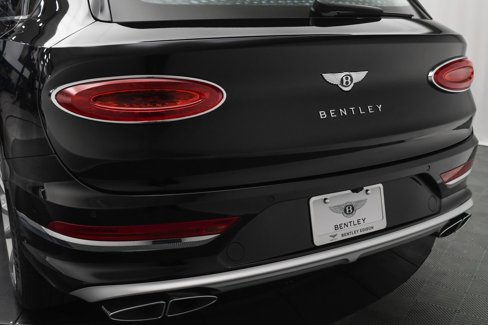 Used 2024 Bentley Bentayga Extended Wheelbase image 22