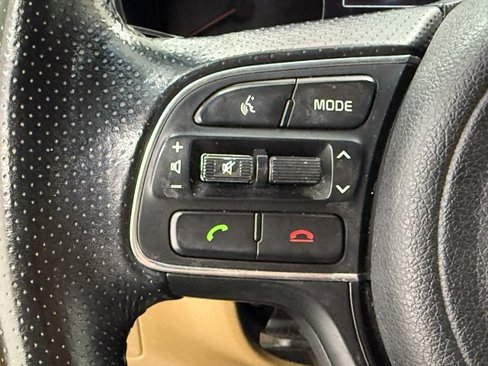 Used 2018 Kia Sportage SX image 11
