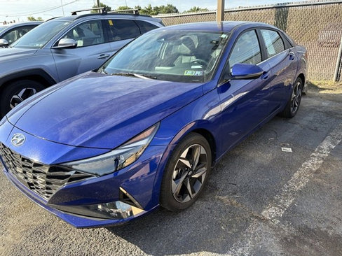 Certified 2023 Hyundai Elantra Limited w/ Preferred Accessory Package image 7