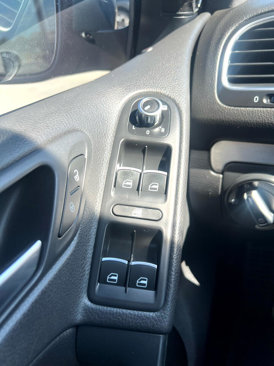 Used 2012 Volkswagen GTI 4-Door image 27