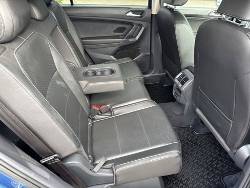 Used 2018 Volkswagen Tiguan SEL image 19