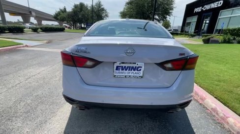 Used 2024 Nissan Altima 2.5 SR image 24