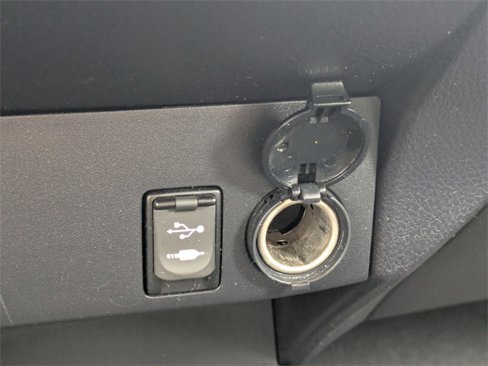 Used 2017 Toyota RAV4 LE image 24