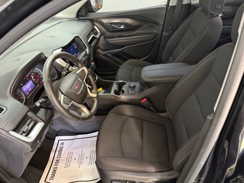 Used 2023 GMC Terrain SLE w/ Driver Convenience Package image 14