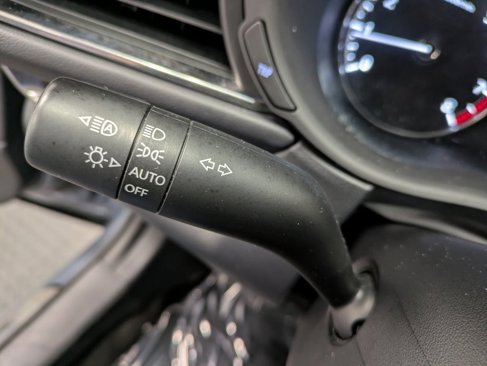 Certified 2022 MAZDA CX-30 AWD 2.5 S w/ Preferred Package image 17