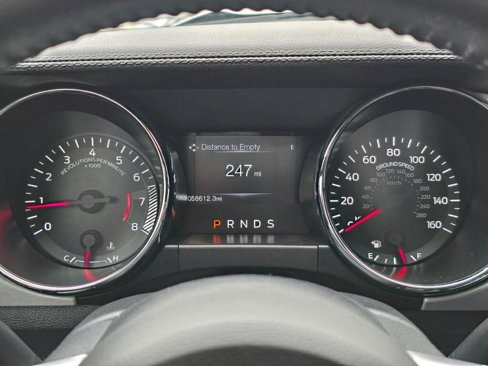 Used 2016 Ford Mustang Premium image 29