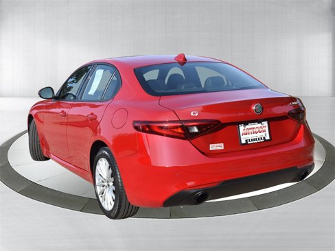 Used 2022 Alfa Romeo Giulia Sprint image 5