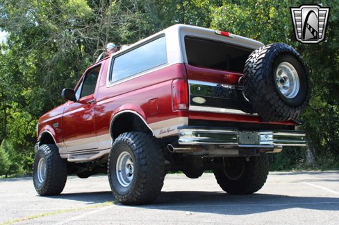 Used 1996 Ford Bronco image 3