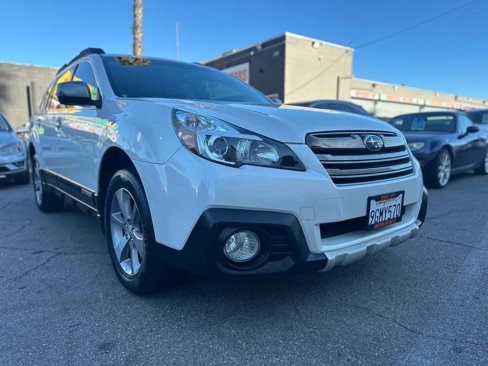 Used 2013 Subaru Outback 2.5i Limited image 2
