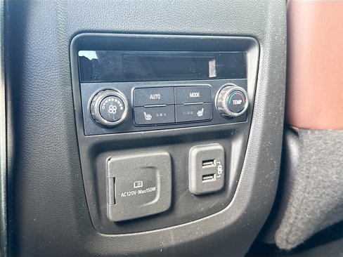 Used 2021 Buick Enclave Avenir w/ Avenir Technology Package image 28