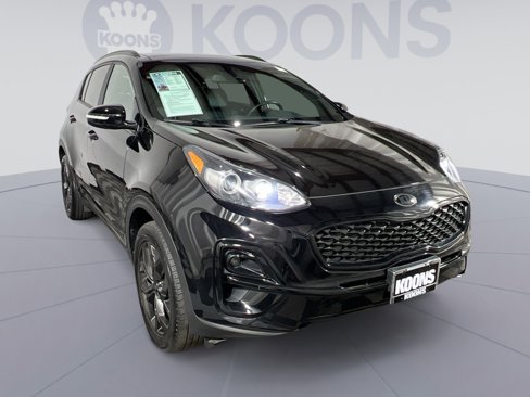 Used 2022 Kia Sportage Nightfall Edition image 7