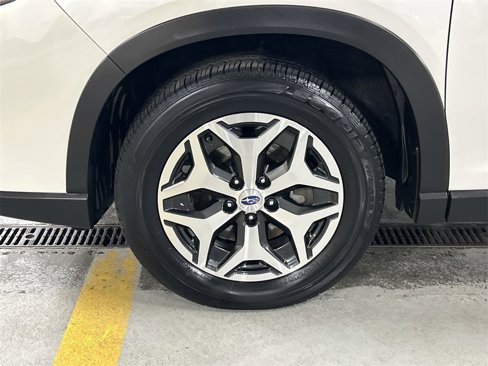 Used 2019 Subaru Forester Premium w/ All-Weather Package image 10