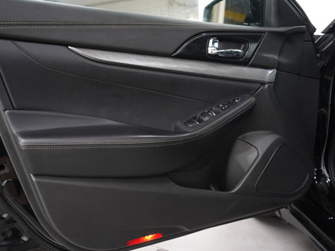 Used 2017 Nissan Maxima 3.5 SV image 19