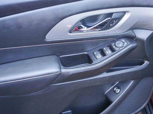 Used 2020 Chevrolet Traverse LT w/ Driver Confidence II Package image 19