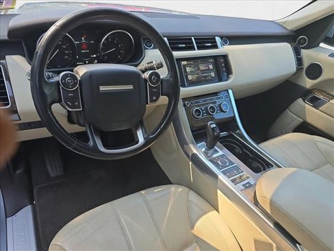 Used 2016 Land Rover Range Rover Sport HSE image 16