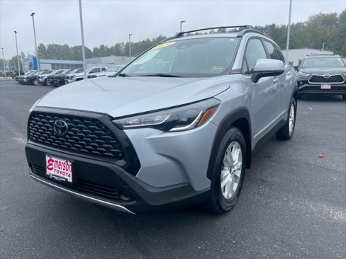 Certified 2024 Toyota Corolla Cross LE image 1