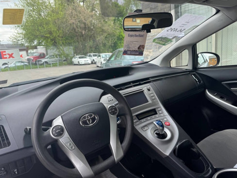 Used 2015 Toyota Prius Four image 10