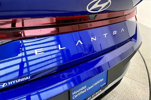 Certified 2025 Hyundai Elantra SE image 30