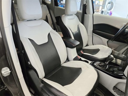 Used 2019 Jeep Compass Limited w/ Safety & Security Group image 13
