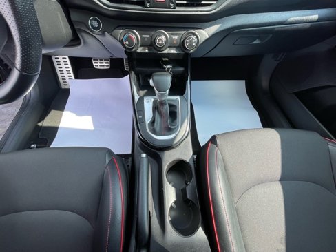 Certified 2021 Kia Forte GT image 14