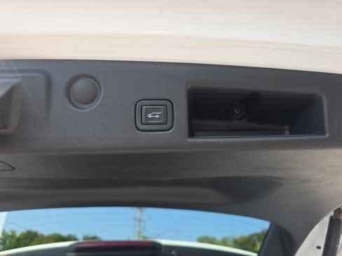 Certified 2023 Chevrolet Equinox LT image 33