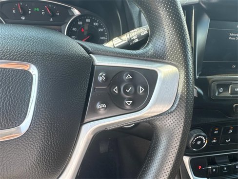 Used 2022 GMC Terrain SLE image 29