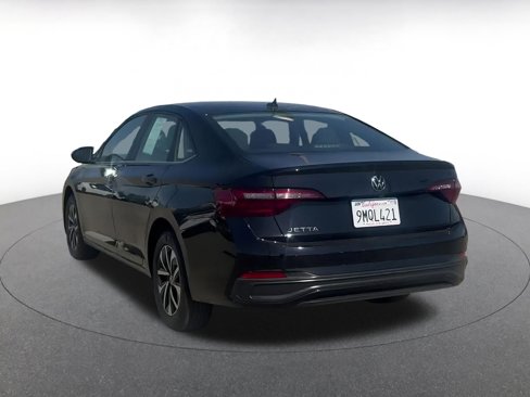 Used 2024 Volkswagen Jetta S image 11