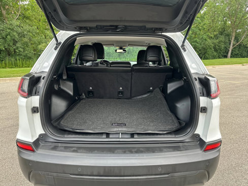 Used 2021 Jeep Cherokee Latitude Plus image 31