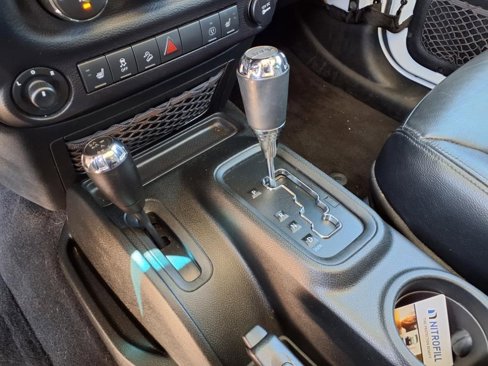 Used 2017 Jeep Wrangler Unlimited Sahara image 21