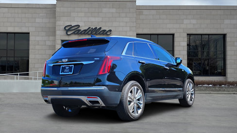 Used 2021 Cadillac XT5 Premium Luxury image 3