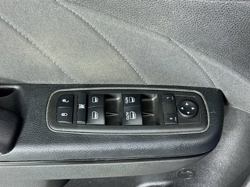 Used 2019 Dodge Charger SXT image 17