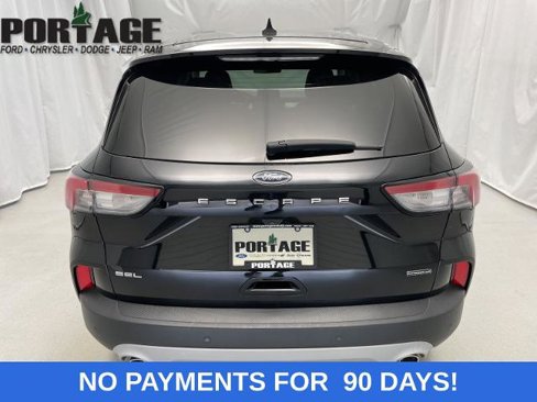 Certified 2022 Ford Escape SEL w/ Technology Package image 3