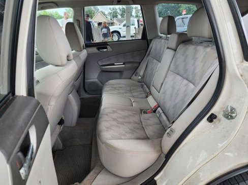 Used 2010 Subaru Forester 2.5X Premium image 13