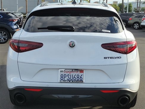 Used 2020 Alfa Romeo Stelvio w/ Nero Edizione image 20