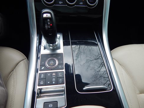 Used 2016 Land Rover Range Rover Sport Supercharged image 24