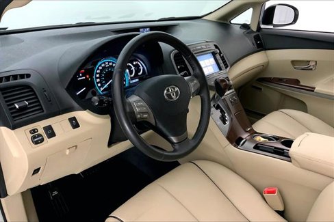 Used 2010 Toyota Venza AWD image 21