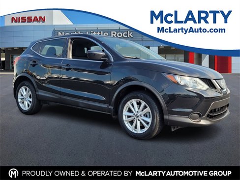Used 2019 Nissan Rogue Sport S w/ Appearance Package image 1