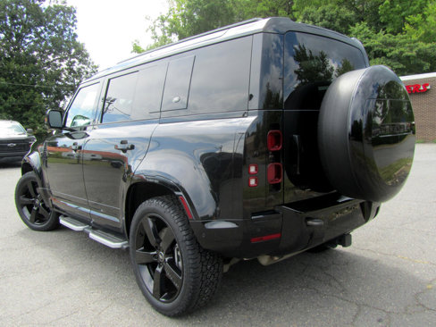 Used 2023 Land Rover Defender 110 X-Dynamic SE image 8