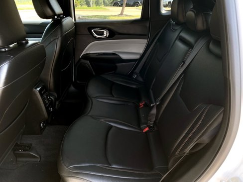 Used 2024 Jeep Compass Limited image 24