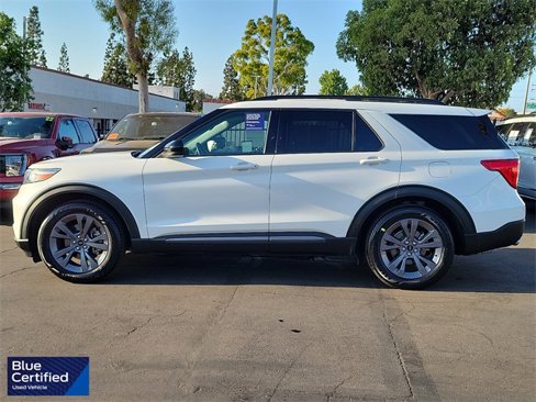 Certified 2022 Ford Explorer XLT w/ Equipment Group 202A image 31