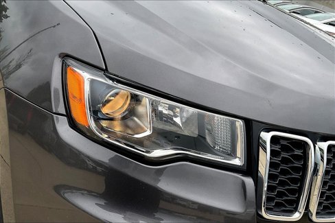 Used 2020 Jeep Grand Cherokee Laredo image 31