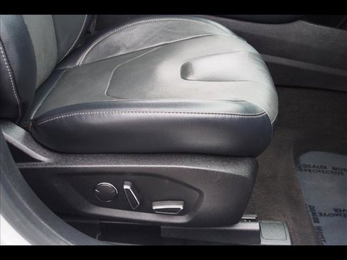 Used 2019 Ford Fusion Titanium image 12