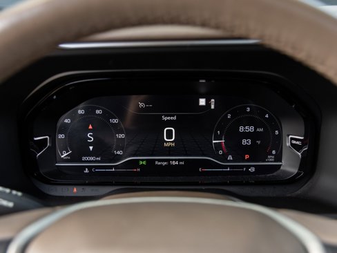 Used 2022 GMC Yukon Denali w/ Denali Premium Package image 24